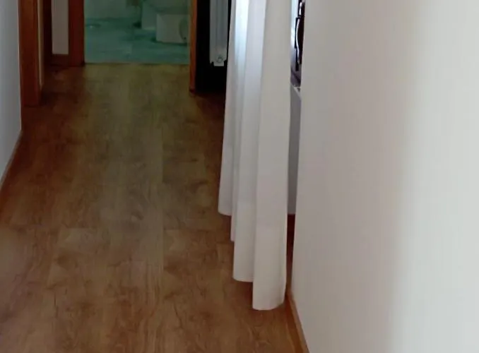 La Barriada De De Carucedo